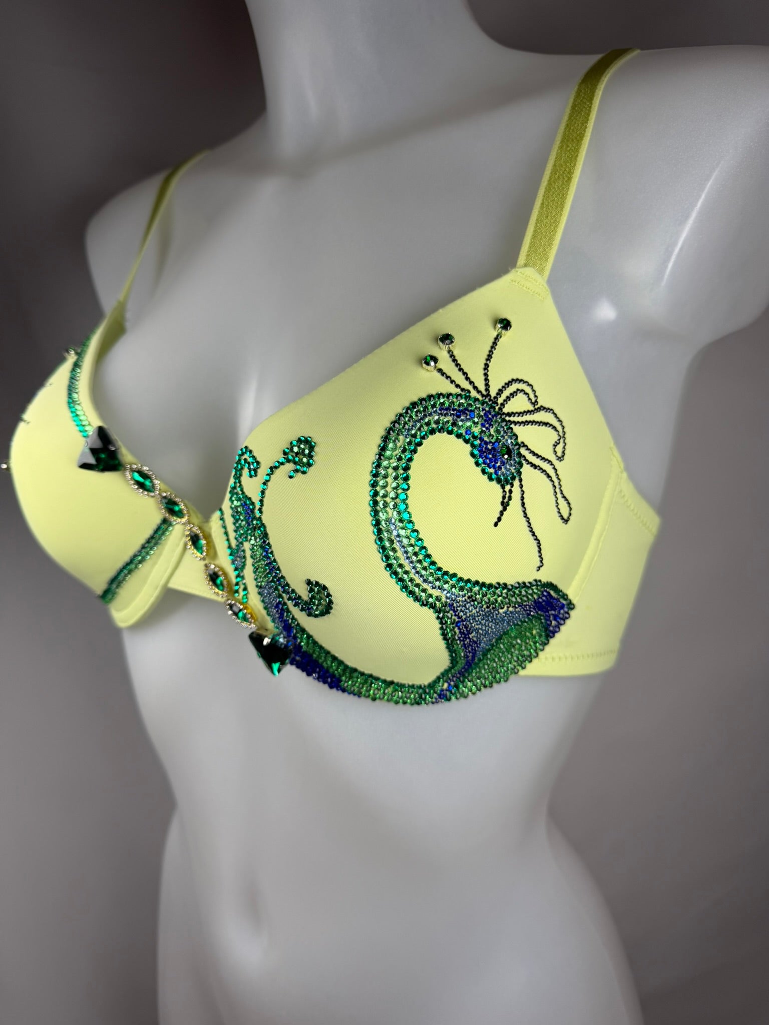 Bra of Jade