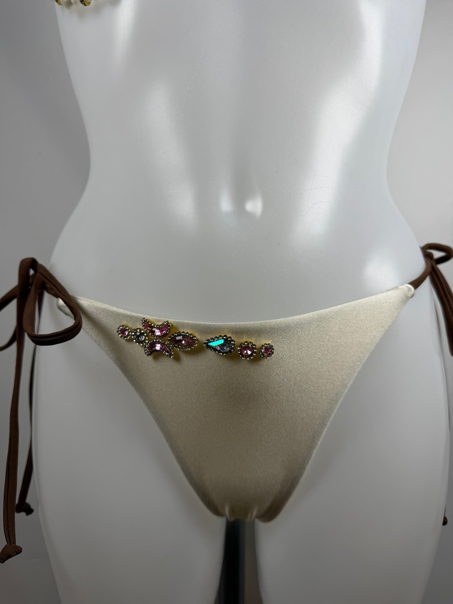 Cecily bikini